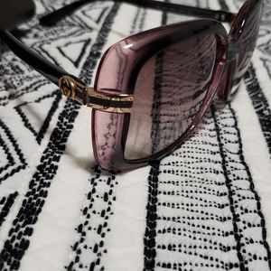 Gucci sunglasses for women-trendy style…